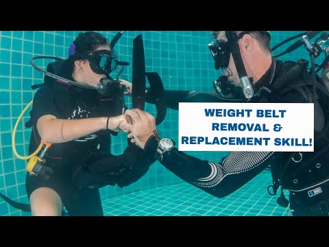 Weight Belt Removal and Replacement Underwater Skill - PADI Open Water Diver Course • Scuba Diving