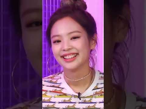 Lisa thinks jennie is sexy~ #kpop #kpopidol #blackpink #lisa #jennie #jisoo #rose #shorts