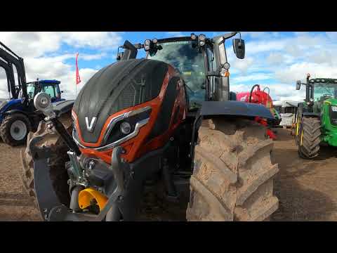 2023 Valtra T235 Burnt Orange 5th gen 7.4 Litre 6-Cyl Diesel Tractor (220 / 250 HP) with Larrington