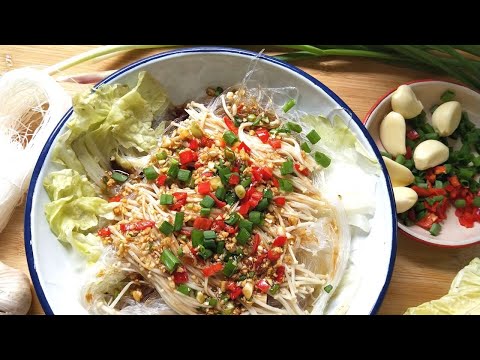 The crunchiest dish ever! STEAMED ENOKI MUSHROOMS WITH GARLIC SAUCE.