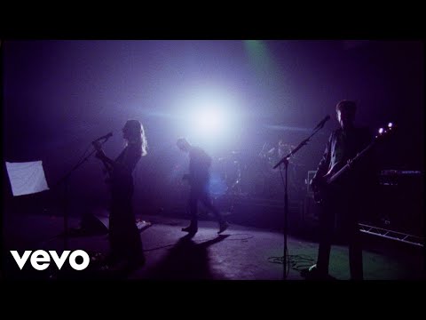 Wolf Alice - Smile (Official Live Video)