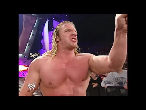 Triple H attacks Shawn Michaels - RAW 02 February 2004