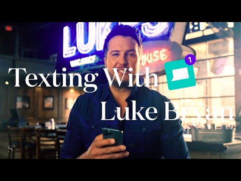 Luke Bryan texts with theSkimm