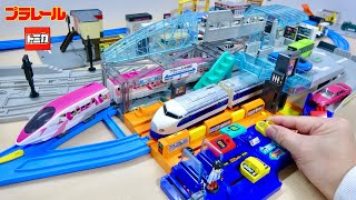 トミカと遊べる迫力の大型駅!ビッグステーション☆トミカタウンとプラレール