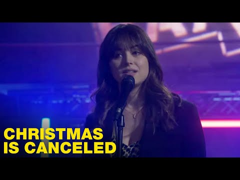 Emma Steps Up & Makes Everything Right | Christmas Is Canceled (2021)