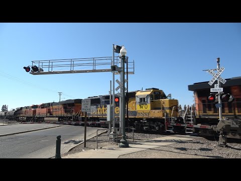 BNSF 7440 Manifest With Bluebonnet North | McHenry Ave. Railroad Crossing Escalon CA - Ped Mech Fix