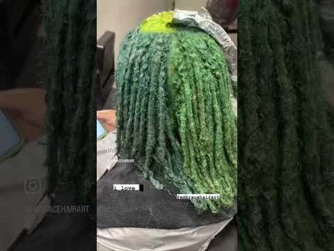 green locs 💚