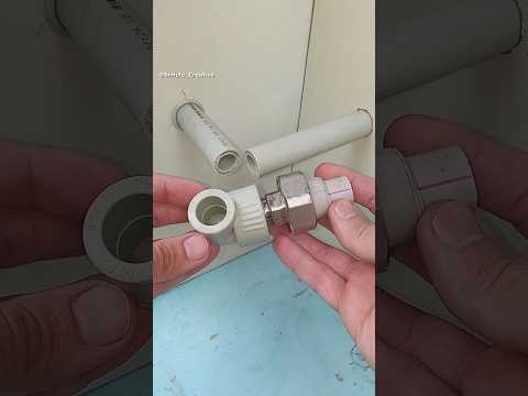 DIY plumbing basics. How to connect a plastic pipe in a difficult corner #shorts #diy #plumping