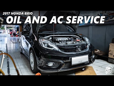 WHILE OUR E46 GET PAINTED, WE REVISITED OUR 2017 HONDA BRIO RS ! OIL CHANGE & AC SERVICE! #dailyvlog