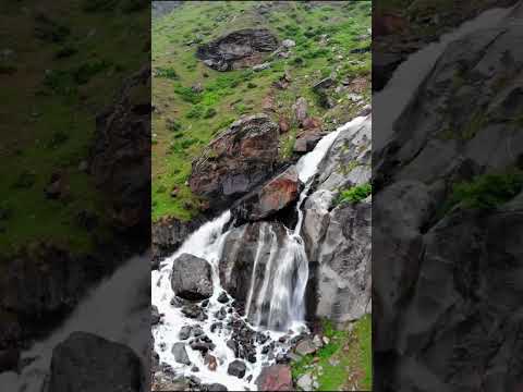 Beautiful waterfall at Hampta Pass. #travelshorts #himachalpradesh #hamptapass #sankalpjenashorts