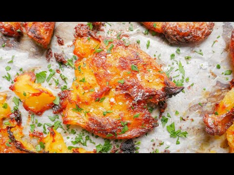 Crispy garlic butter smashed potatoes