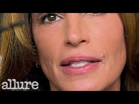 Cindy Crawford Says Mascara Is All About the Brush