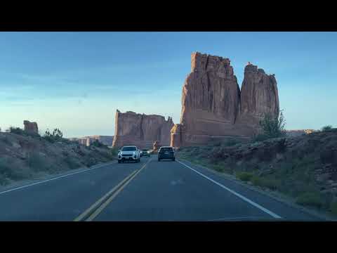 Road in national park国家公园之路