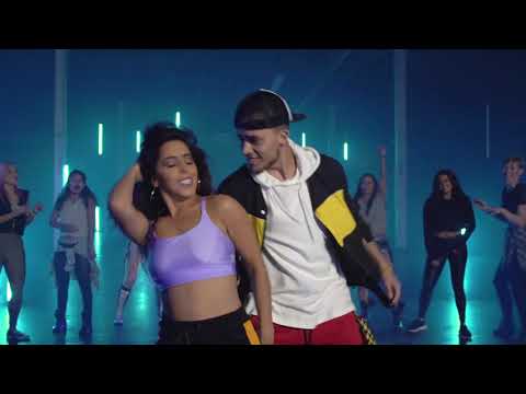 Bad Bunny feat. Drake - "Mia" #MiaChallenge