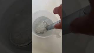 Mouldy shower head cleaning hack,vinegar,discaler and baking soda #lifehakes #usefultips