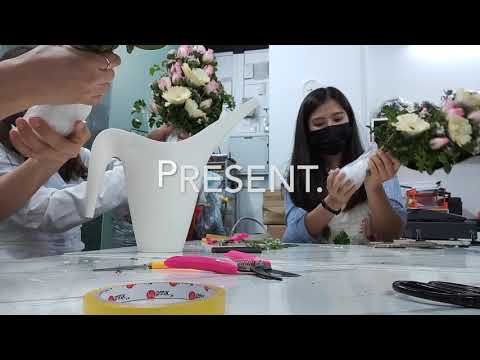 Flower arrangement class in Singapore