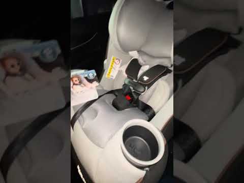 Maxi-Cosi Pria Chill Fan Demo In Car