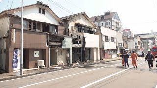 ｢油から火柱が…｣仕込み中に出火 諫早市中心部の繁華街で火災 飲食店が全焼