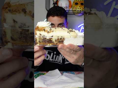 Cookie Dough Lover’s Cheesecake With Pecans Cheesecake Factory Review! 😋 #cheesecakefactory