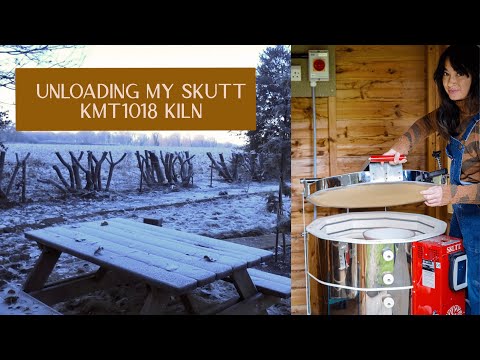 Pottery Studio Vlog 12 - Kiln unloading Christmas orders