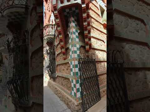 30.😍👌Barcelona లో Antoni Gaudi అనే Architect Design చేసిన Building Casa Vicens #shorts #casavicens