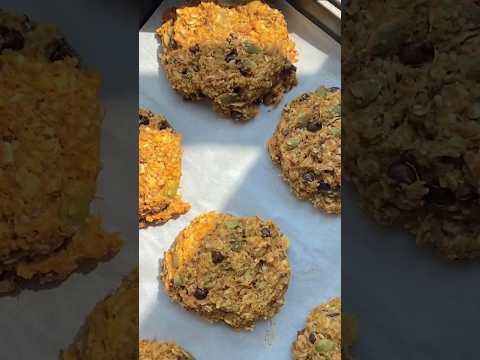 Nutrition packed BREAKFAST COOKIE with an unexpected ingredient! #healthyfood #breakfast #mealprep