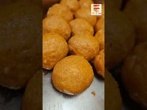 Diwali special homemade Besan ki Laddu 😍😍 #shorts #diwali #recipe #besanladdoo #sweet