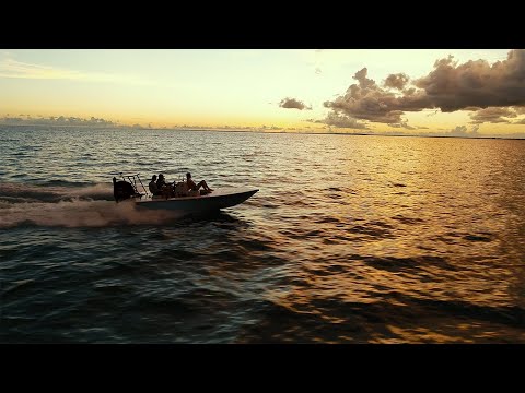 Hewes 18 Redfisher Running Inshore and Offshore Key Largo