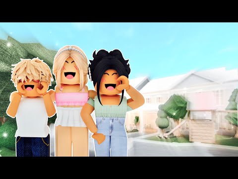 showing the kids the *NEW HOUSE*! 🏠 | The Simple Family 🌼