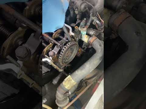 BMW E30 M10 Cylinder Head Removal in 30 Seconds