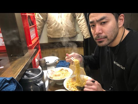 生配信で池袋のラーメン２軒ハシゴするプロボクサー！