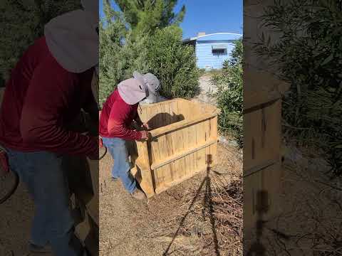 Rabbit poop = Composting Gold  #composting #homestead #permaculture #recycle #compostbin