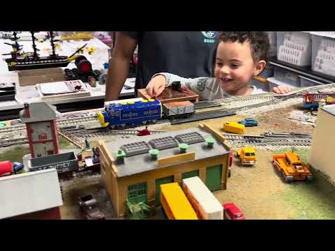 Much confusion and delay - Running Chuggington and Thomas HO Scale Model Trains