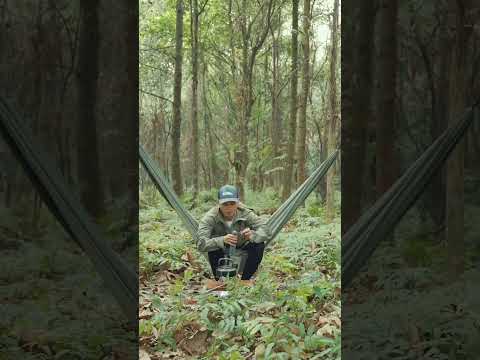 Cắm trại, ngủ võng và uống cà phê Việt Nam trong rừng #camping #solocamping #asmr #solobushcraft