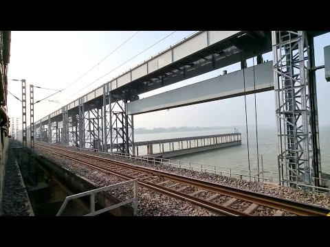 TRAIN CROSSING Farakka Barrage 13174/Sealdah - Agartala Kanchanjunga Express, Indian Railways 4k HD