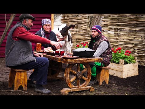 Gardeners’ Lunch 🧑‍🌾🍲 | A Farm-to-Table Meal 🌿