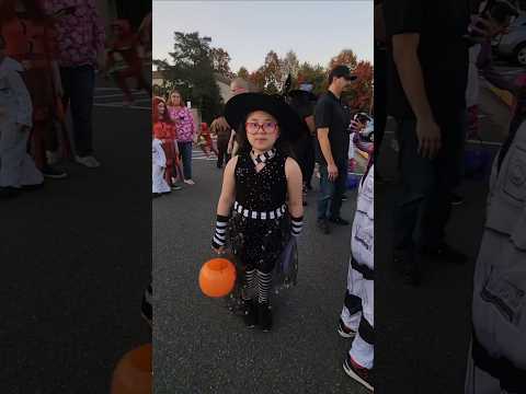 Trunk or Treat!! HAPPY HALLOWEEN! #halloween2024 #shorts #shortsfeed #shortsvideo