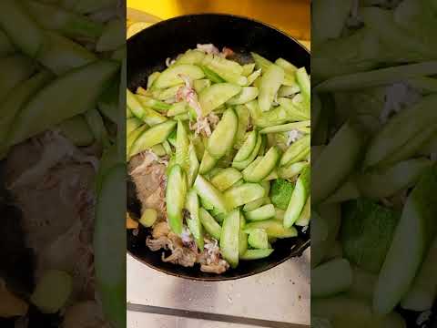 Fried squid with cucumber #food #lovetocookformyfamily#short