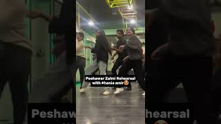 Hania Amir doing rehearsal for peshawar zalmi #peshwarzalmi #psl #haniaamir