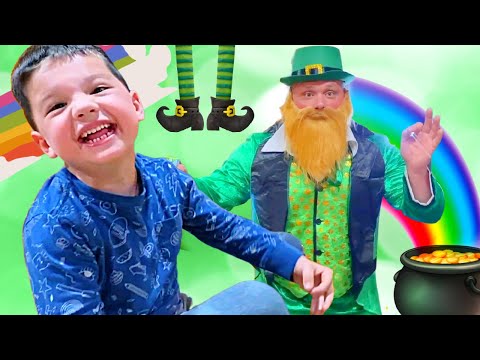 Caleb Finds a Leprechaun! St Patricks Day FAMily FUN Pretend Play with Mom and Dad!