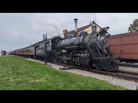 Strasburg Railroad 90 Enters the Yard - Railfanning - Strasburg, PA (10/29/23)