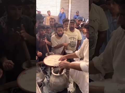 Famous Tari Di lassi Lahore#streetfoodvideos