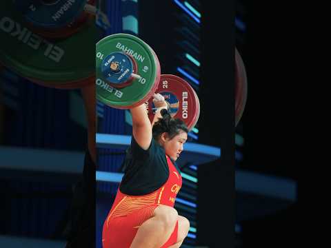 149kg Snatch World Record by W+87kg Li Yan! #weightlifting