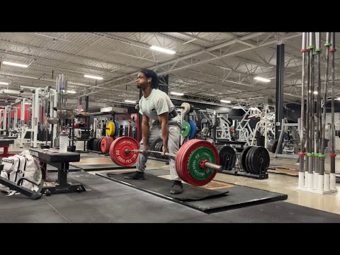 Deadlifting and Growing My Back