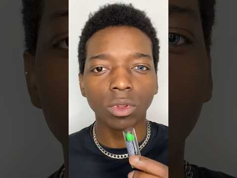 @manuclout 🆚 tumpa lifestyle funny video🤣HOW TO OPEN A MAGENTA LIPSTICK 💄#funny 🤣#shortvideo #shorts