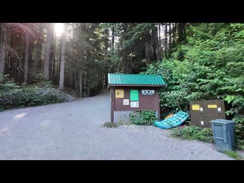 Swimming in Cat Lake Squamish - Such a beautiful place!