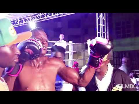 Light Heavyweight Kalifan 'Miti Danger' Buduuda From Mbale Defeats Sharif Ngobi By RSC In Round 3