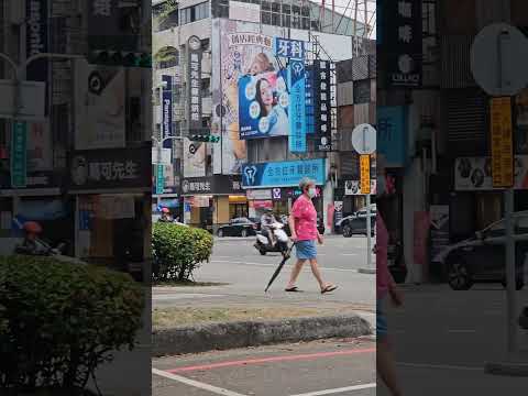 車上帶了四個小孩，一路上童言童語，介紹台中市區的街景 2024-4-23 崇德路太原路口