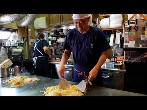 【The best okonomiyaki】 Melt-in-your-mouth flavor with a half-boiled egg! Hiroshima in Japan