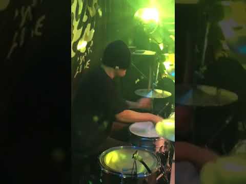 Austin ripping the signature “blindfolded” drum song